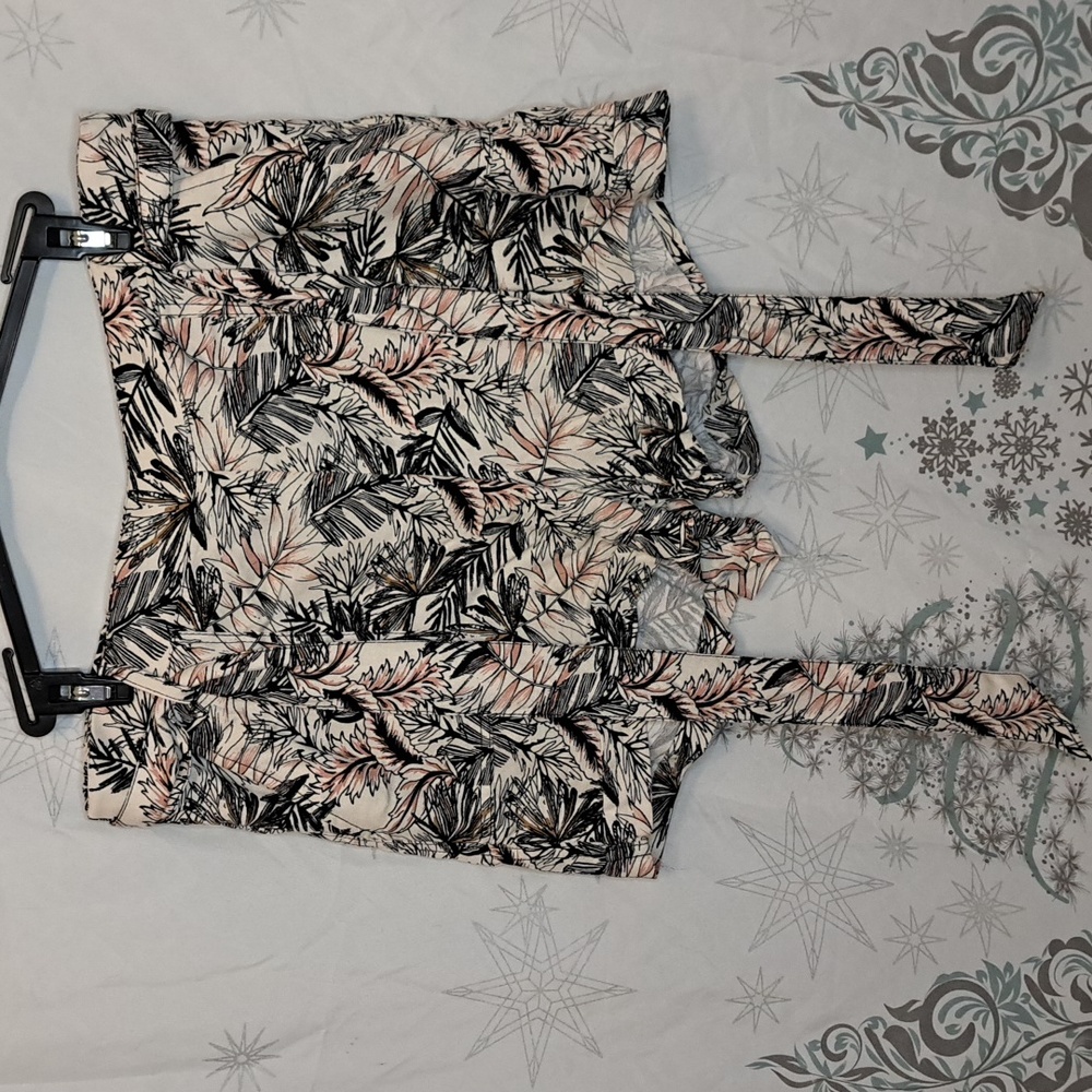 SoundStyle Belted Short Easy Fit Tropical Print Size M (4-6)